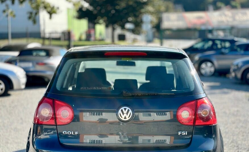 Volkswagen Golf V 1.4 FSI