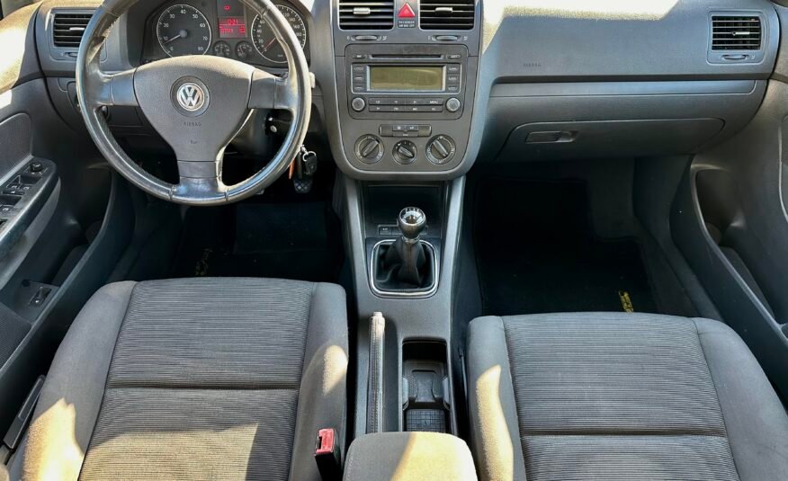 Volkswagen Golf V 1.4 FSI