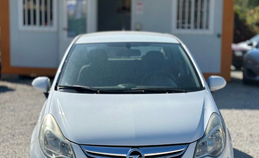 Opel Corsa-D 1.2i 16V
