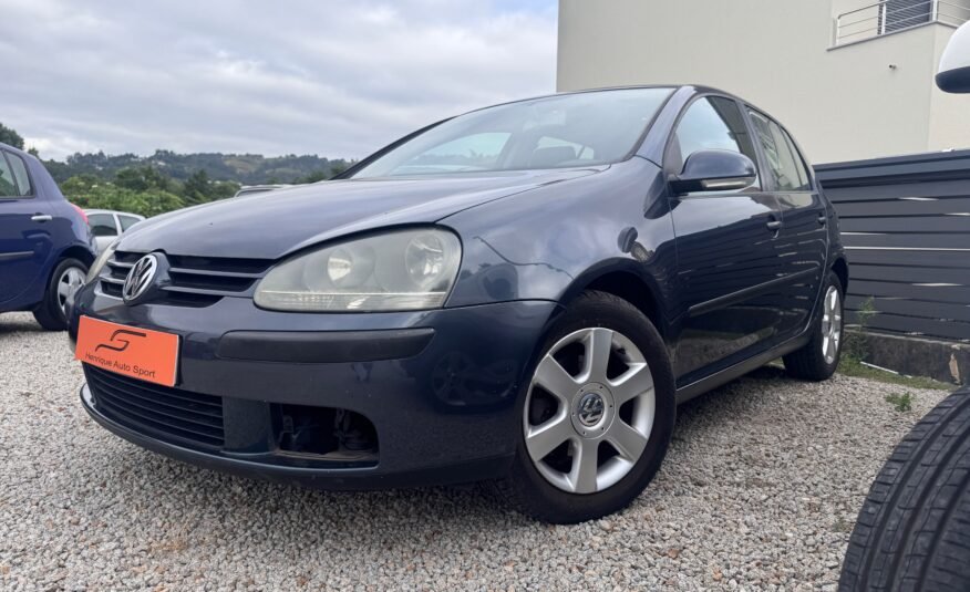 Volkswagen Golf V 1.4i Confortline AC