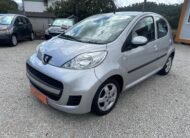 Peugeot 107 1.0i Black & Silver
