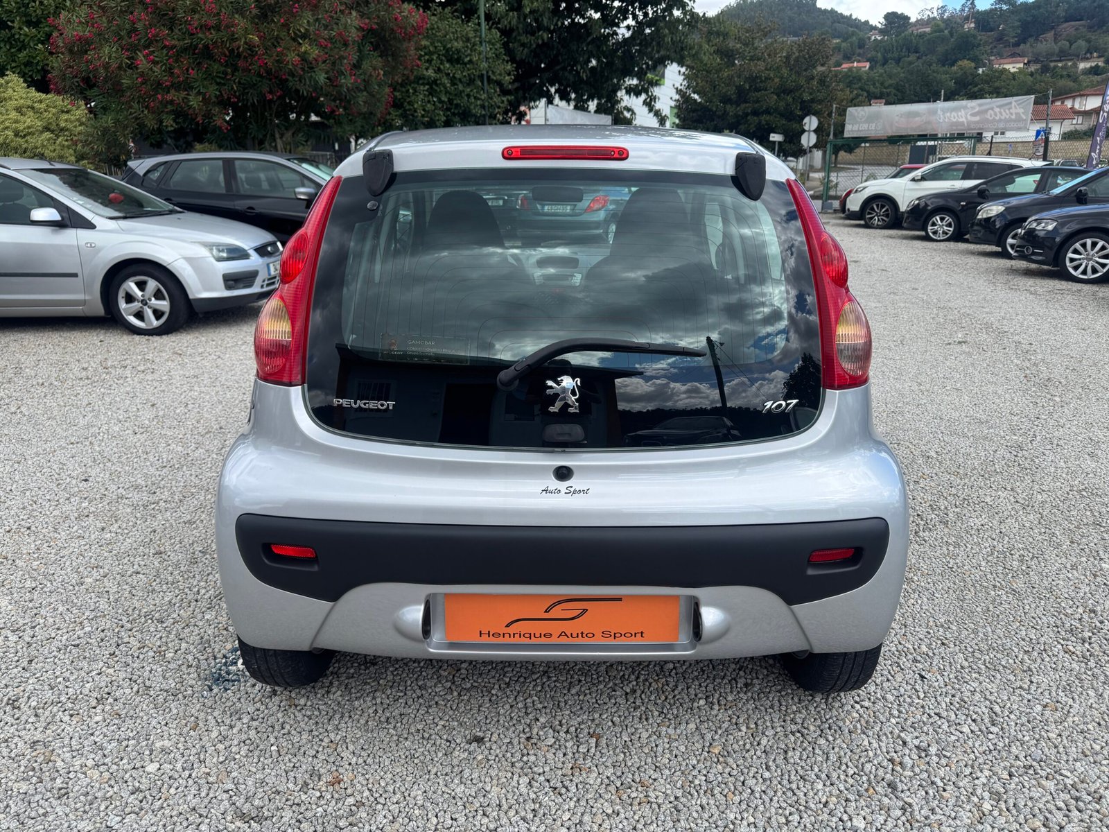 Peugeot 107 1.0i Black & Silver