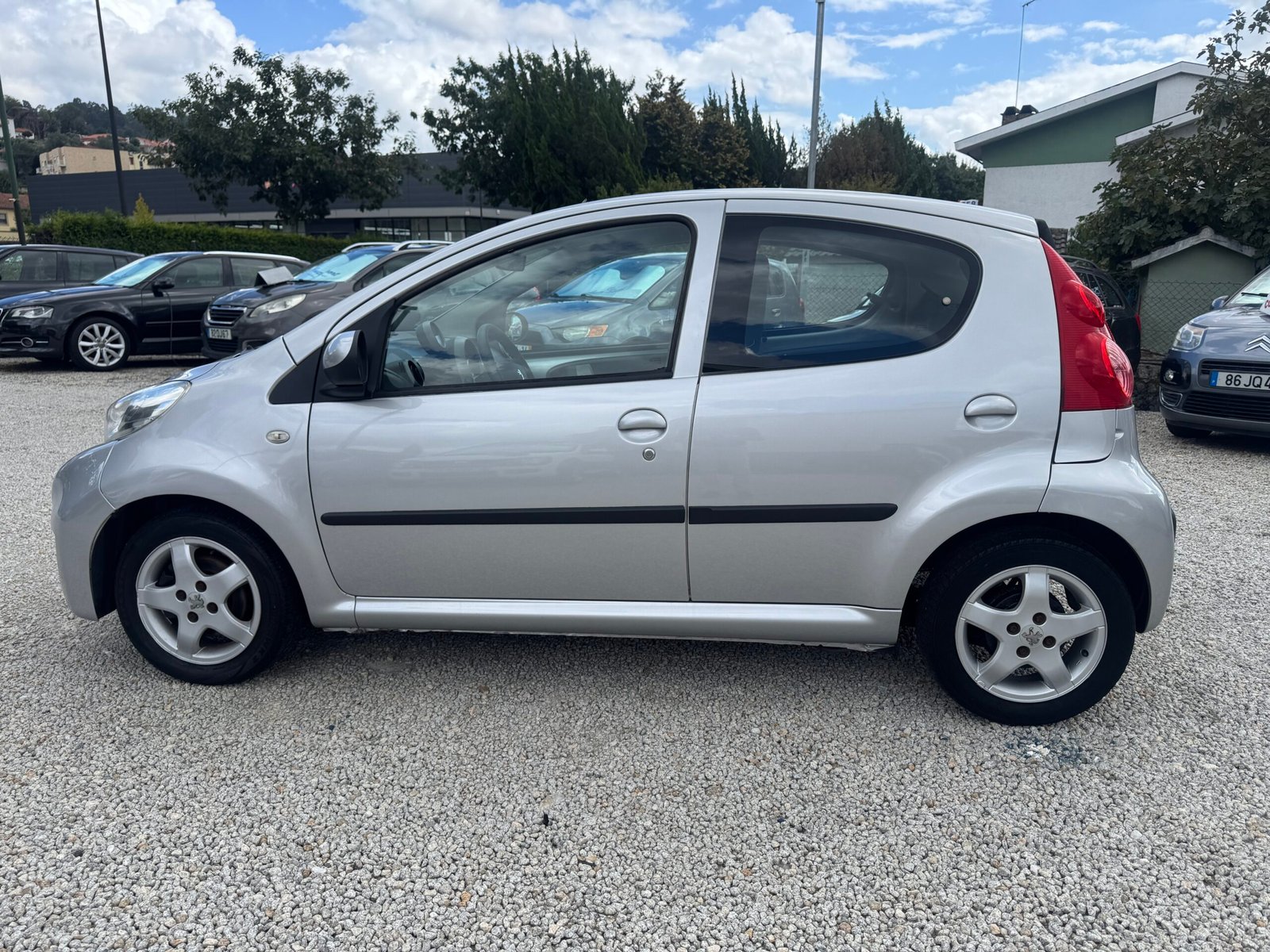 Peugeot 107 1.0i Black & Silver